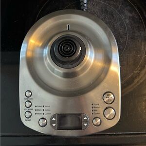 Breville Black Electric Kettle Base and basket